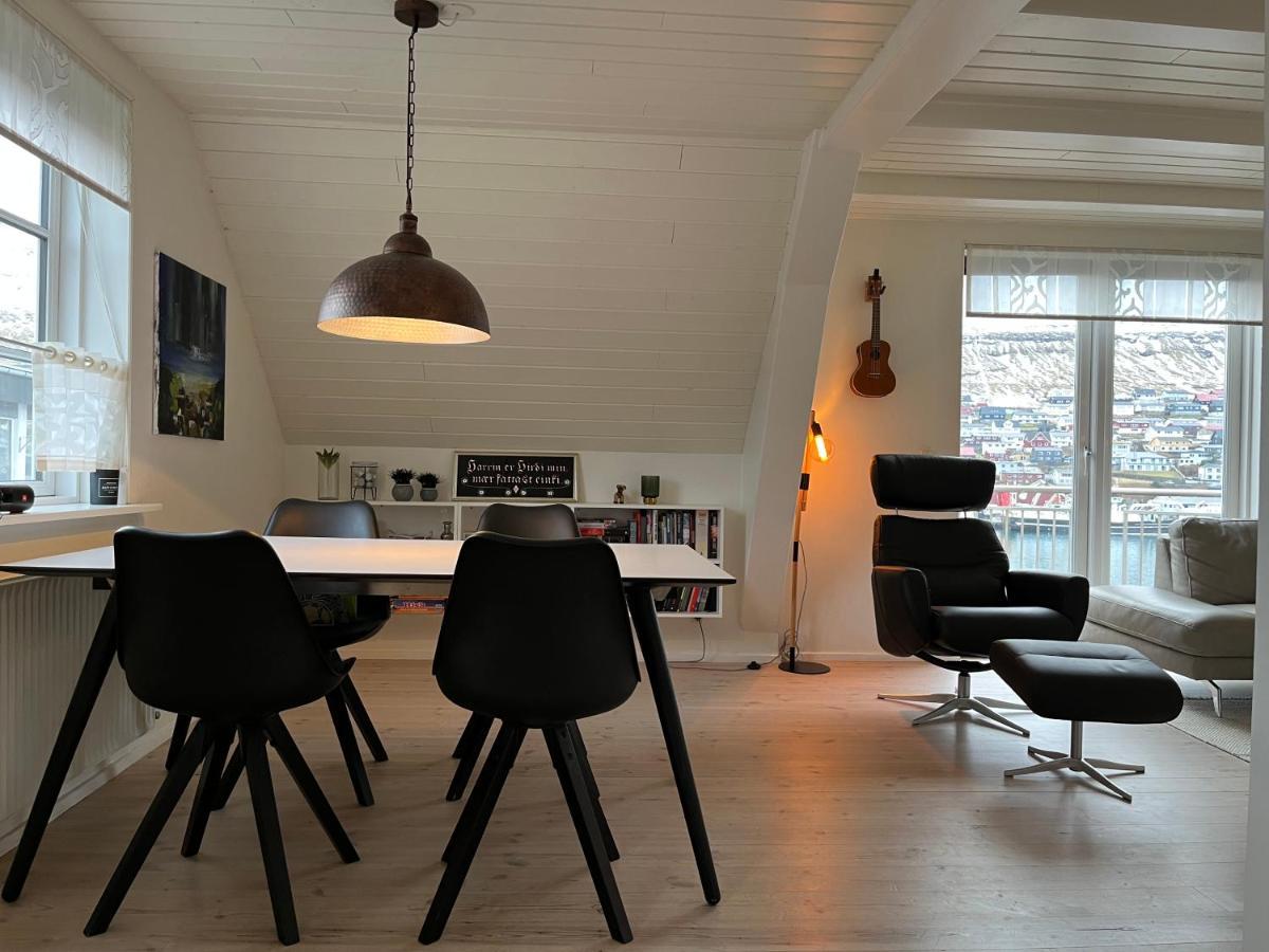 Apartment Downtown - Great View! Klaksvík 外观 照片